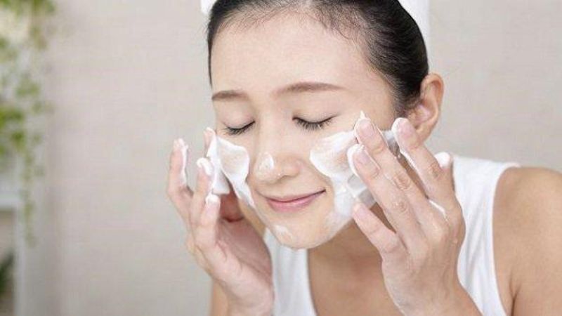乾性肌膚該如何挑選適合的洗面乳?