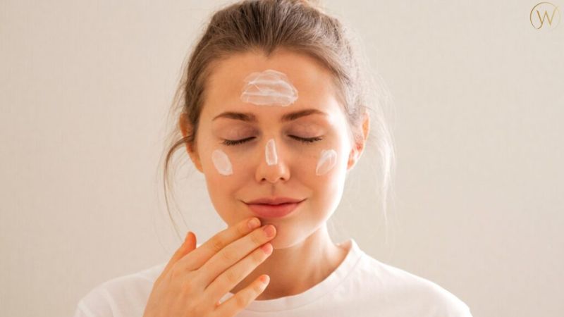 Tretinoin 和 Retinol 是什麼?